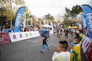 BIB: 
                            <button type="button" onclick="openModal(13715382)" class="btn btn-primary btn-sm float-right btn-popup" data-toggle="modal" data-target=".modal-high-quality">
                        <i class="fas fa-shopping-cart"></i> Add to Cart
                    </button>
                                            <button type="button" onclick="isThisMe(13715382, true)" class="btn btn-success btn-sm float-right btn-popup btn-isme hidden" data-toggle="tooltip" data-placement="bottom" title="นี่คือรูปของคุณใช่ไหม คลิกที่นี่เพื่อเอาเข้าอัลบั้ม">
                        <i class="fas fa-plus"></i> Add to album
                    </button>
                    <button type="button" onclick="isThisMe(13715382, false)" class="btn btn-warning btn-sm float-right btn-popup btn-isnotme hidden">
                        <i class="fas fa-ban"></i> Remove from album
                    </button>